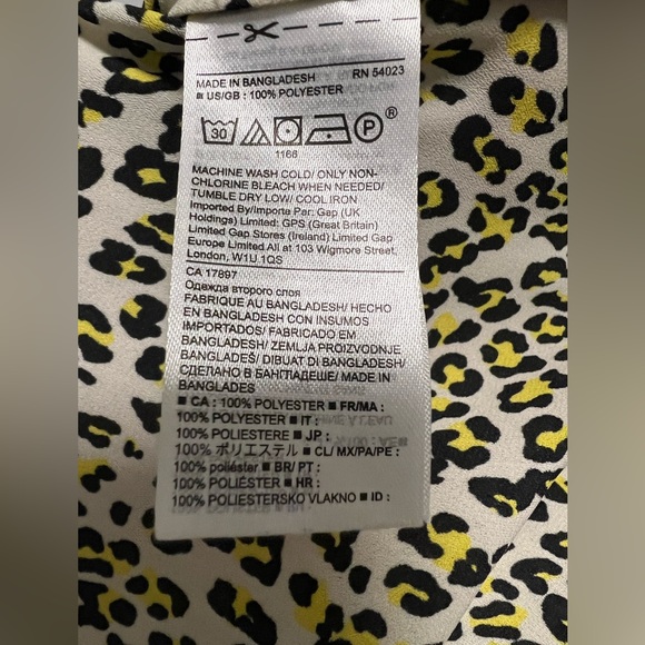 EUC Banana Republic Dillon Classic Fit Blouse - Picture 3 of 3